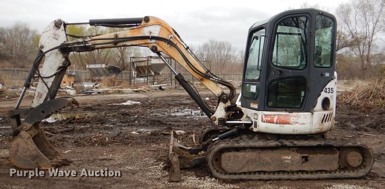 image for item DL4890 2007 Bobcat 435  mini excavator
