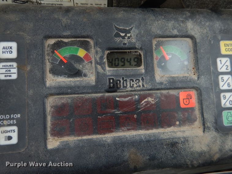 image for item DL4890 2007 Bobcat 435  mini excavator