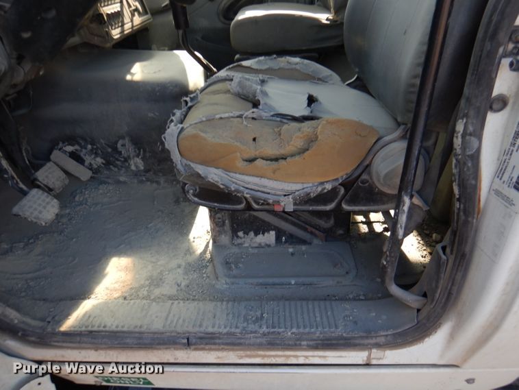 image for item DL4918 2006 International 7600  vacuum truck