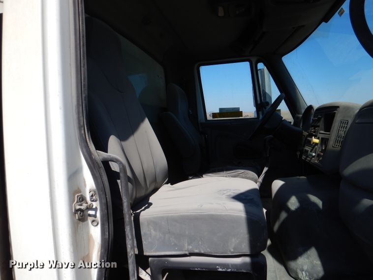 image for item DL4918 2006 International 7600  vacuum truck