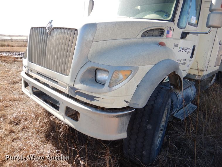 image for item DL4918 2006 International 7600  vacuum truck