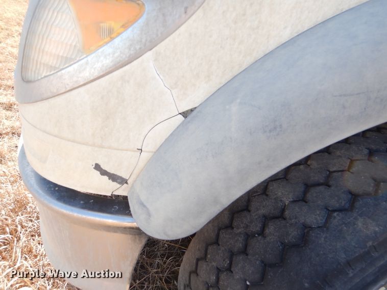 image for item DL4918 2006 International 7600  vacuum truck