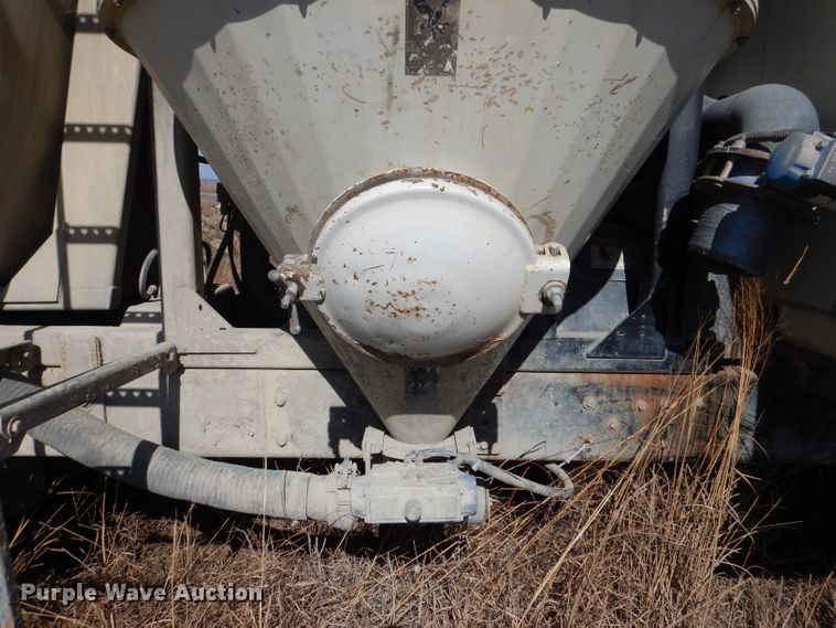 image for item DL4918 2006 International 7600  vacuum truck