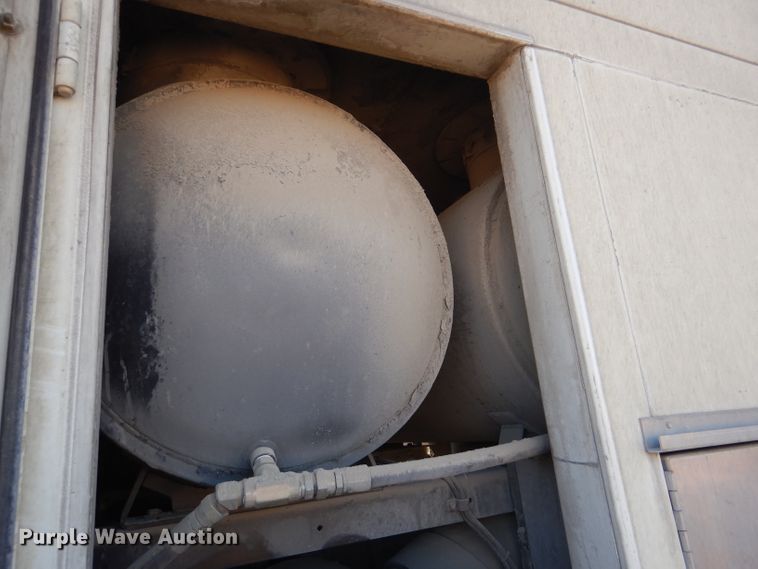 image for item DL4918 2006 International 7600  vacuum truck