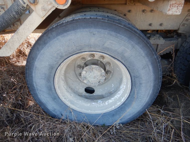 image for item DL4918 2006 International 7600  vacuum truck