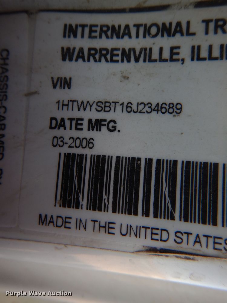 image for item DL4918 2006 International 7600  vacuum truck