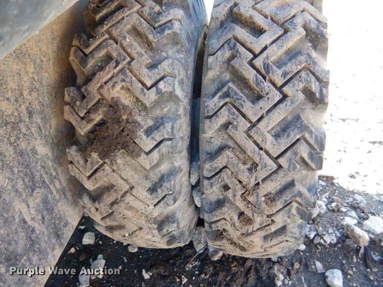 image for item DL4920 Toro MB1600  concrete buggy