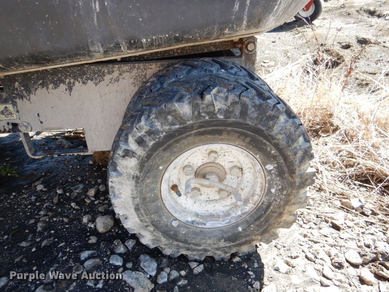 image for item DL4921 Toro MB1600  concrete buggy