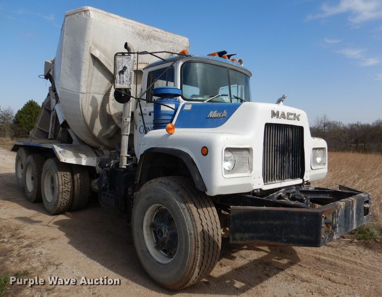image for item DL4932 1986 Mack DM685S  ready mix truck