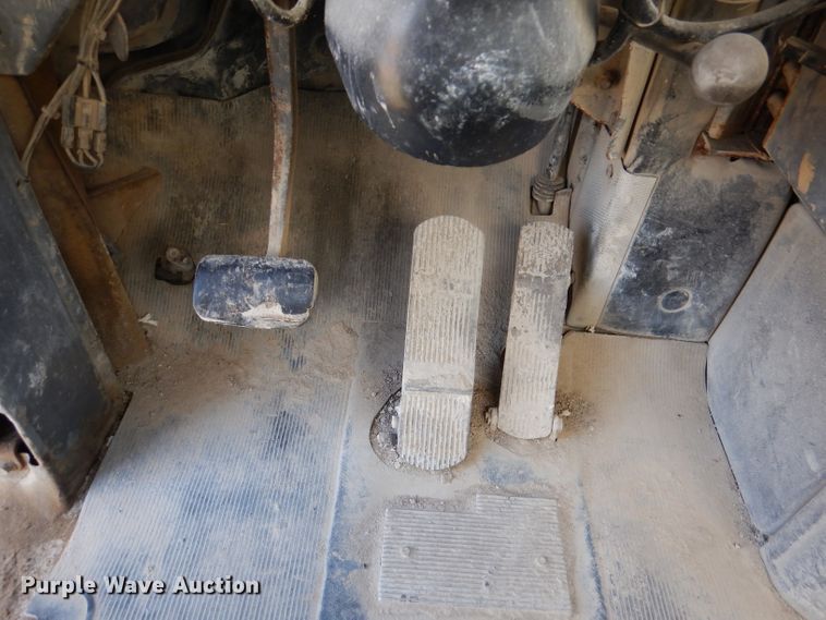 image for item DL4932 1986 Mack DM685S  ready mix truck