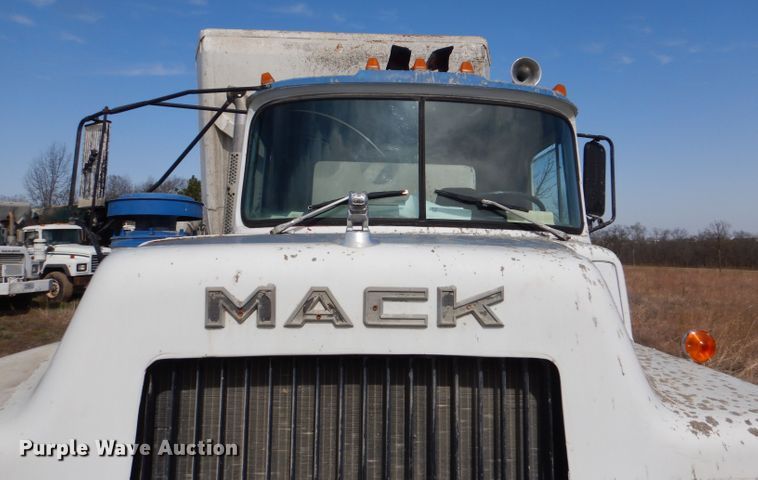 image for item DL4932 1986 Mack DM685S  ready mix truck