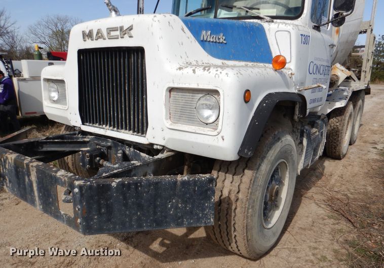 image for item DL4932 1986 Mack DM685S  ready mix truck