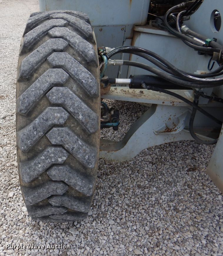 image for item DL4935 2000 Gradall 524D-3S  telehandler