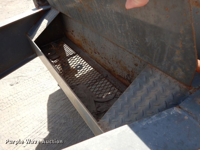 image for item DM2828 2008 EW Trailers  equipment trailer