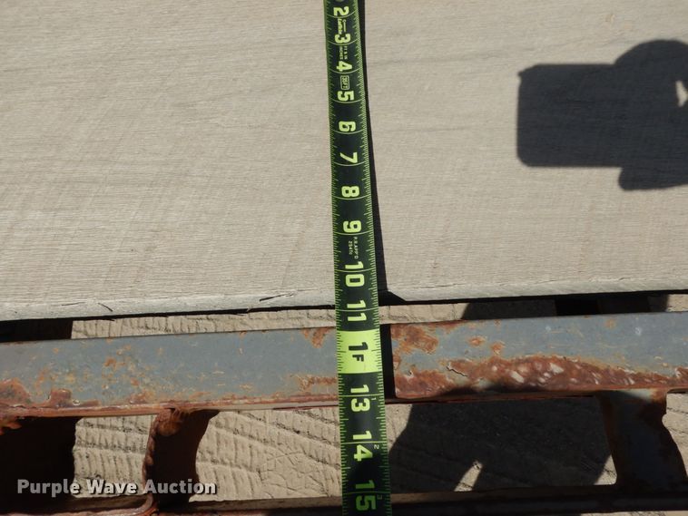 image for item DM2828 2008 EW Trailers  equipment trailer