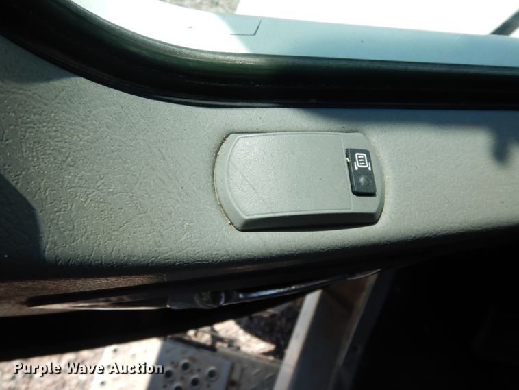 image for item DM2883 2012 Kenworth T370  tank truck