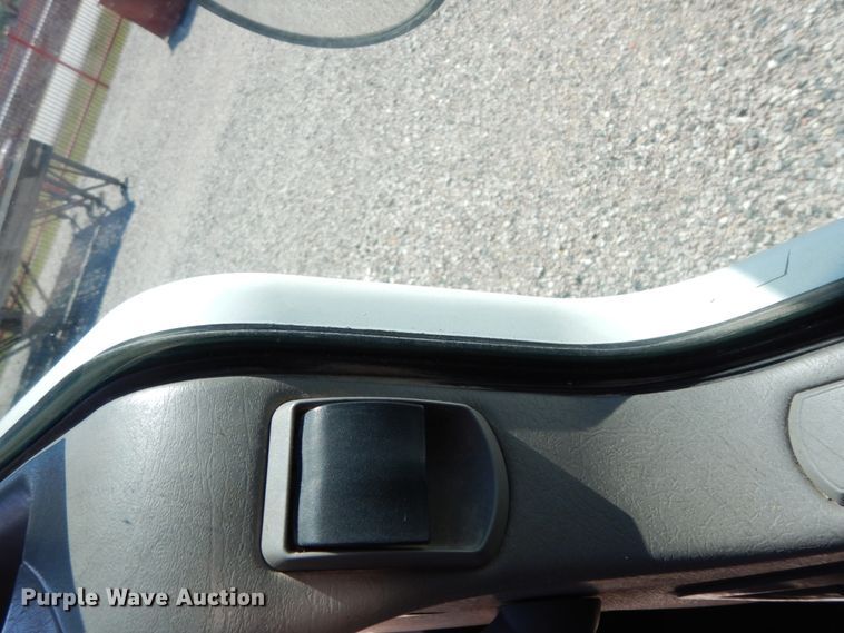 image for item DM2883 2012 Kenworth T370  tank truck