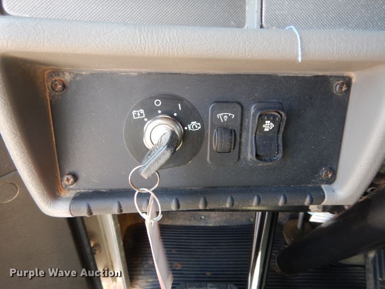 image for item DM2883 2012 Kenworth T370  tank truck