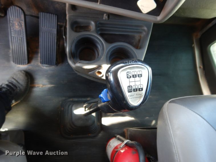 image for item DM2883 2012 Kenworth T370  tank truck