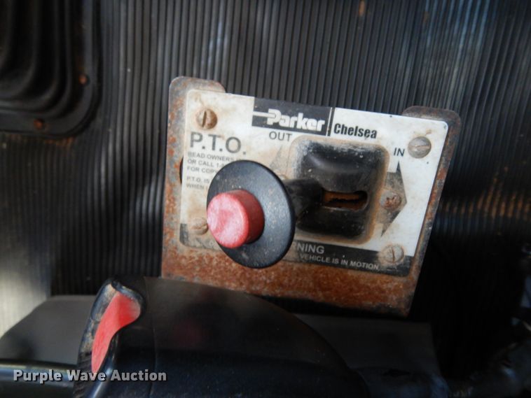 image for item DM2883 2012 Kenworth T370  tank truck