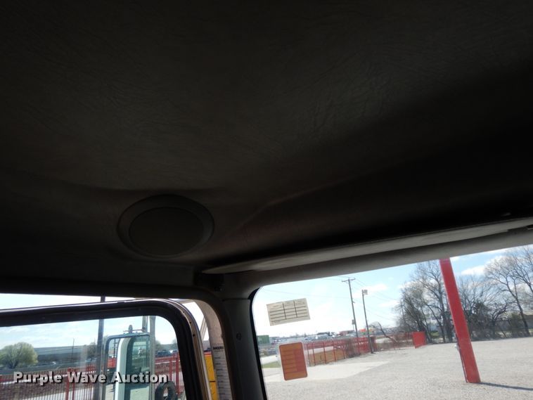 image for item DM2883 2012 Kenworth T370  tank truck