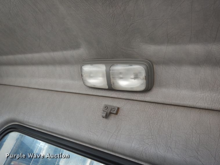 image for item DM2883 2012 Kenworth T370  tank truck