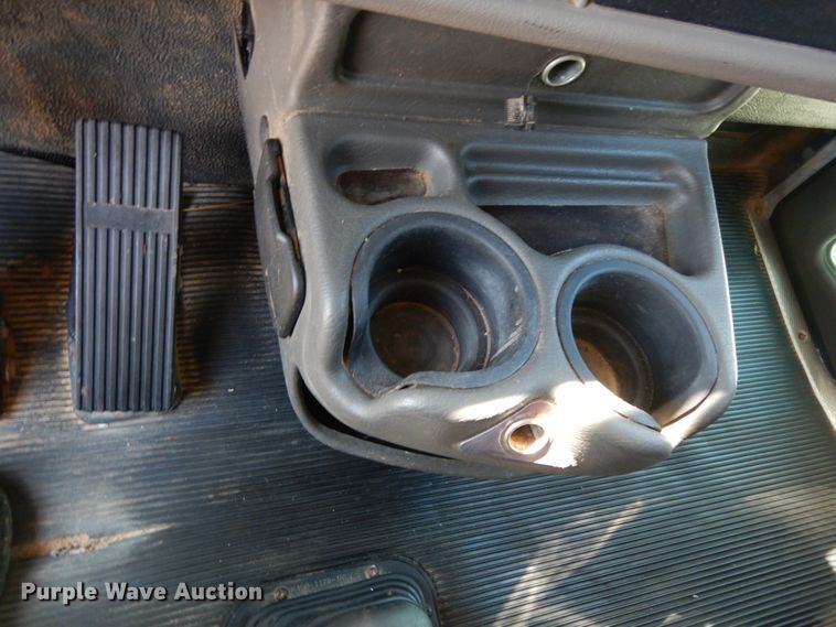 image for item DM2883 2012 Kenworth T370  tank truck