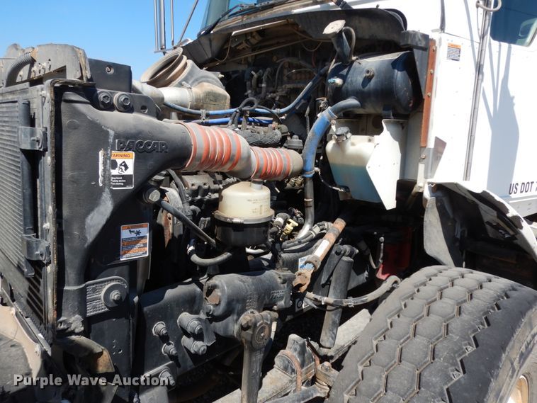 image for item DM2883 2012 Kenworth T370  tank truck