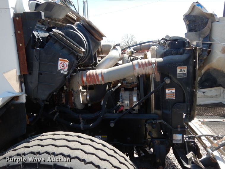 image for item DM2883 2012 Kenworth T370  tank truck