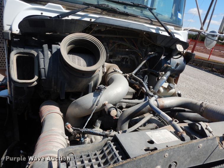 image for item DM2883 2012 Kenworth T370  tank truck