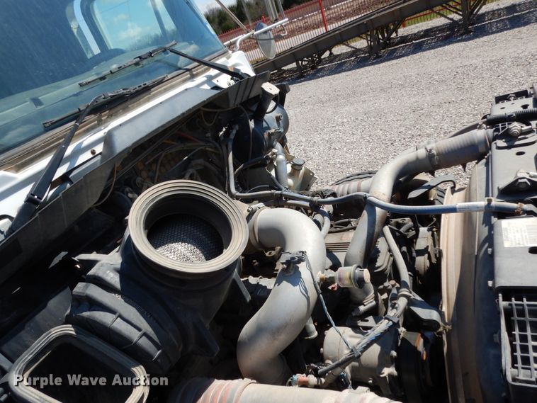 image for item DM2883 2012 Kenworth T370  tank truck