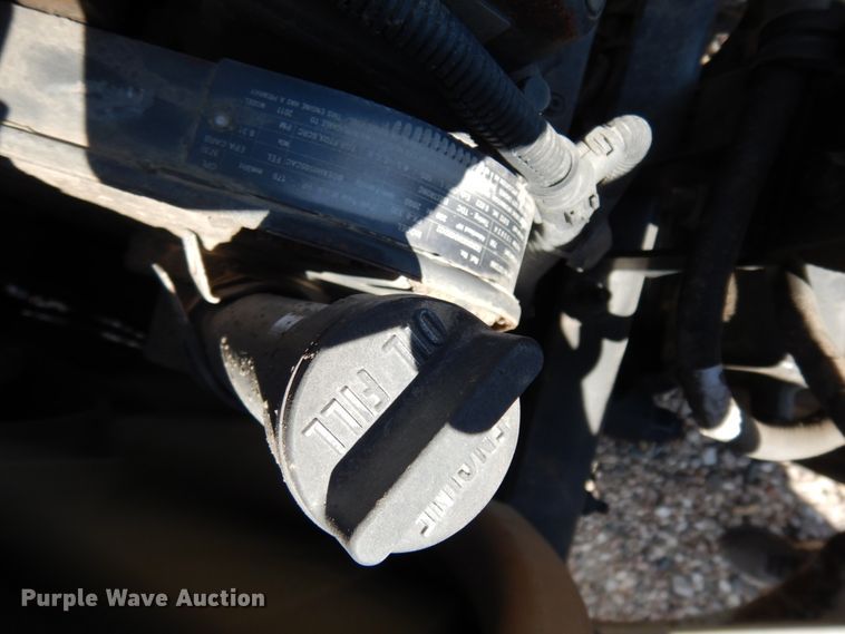 image for item DM2883 2012 Kenworth T370  tank truck