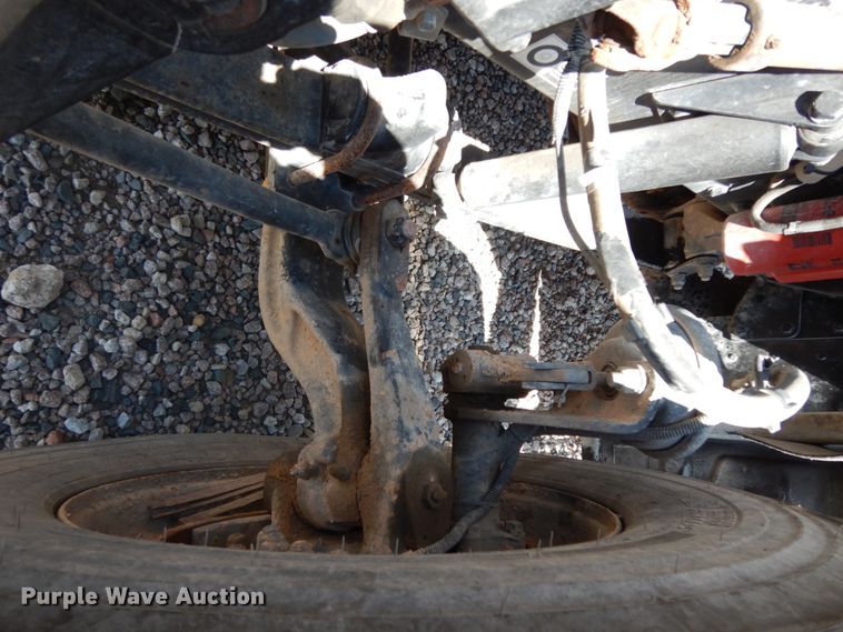 image for item DM2883 2012 Kenworth T370  tank truck