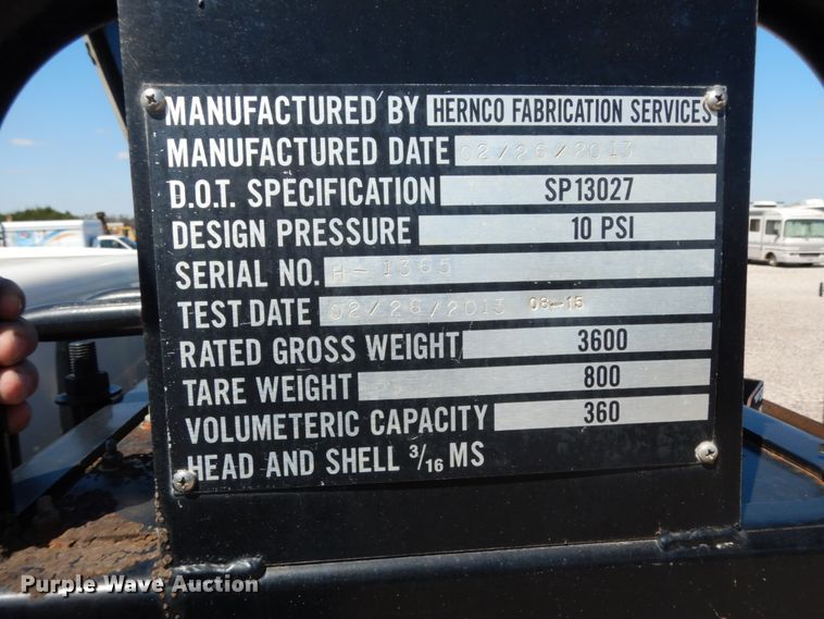 image for item DM2883 2012 Kenworth T370  tank truck