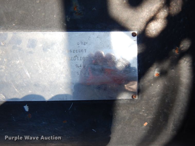 image for item DM2883 2012 Kenworth T370  tank truck