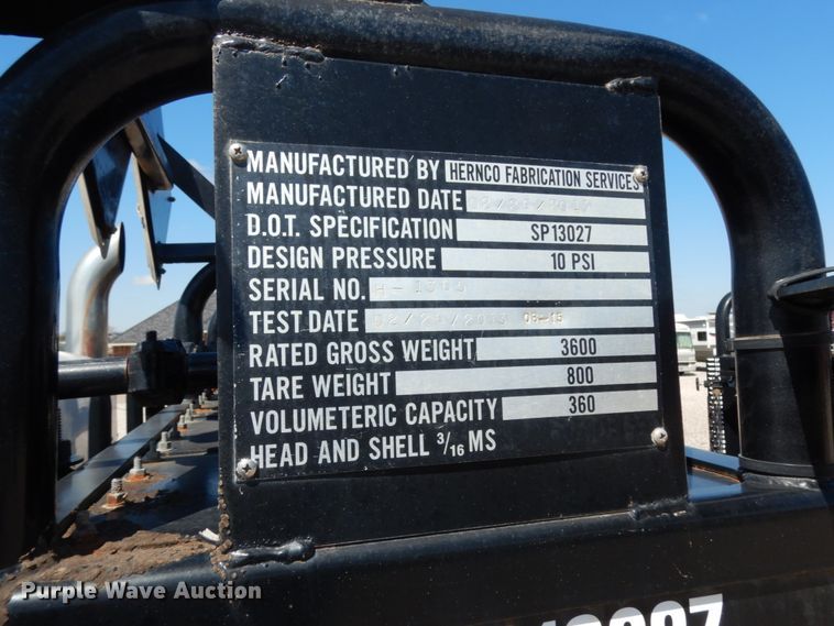 image for item DM2883 2012 Kenworth T370  tank truck