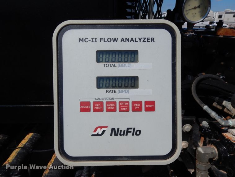 image for item DM2883 2012 Kenworth T370  tank truck