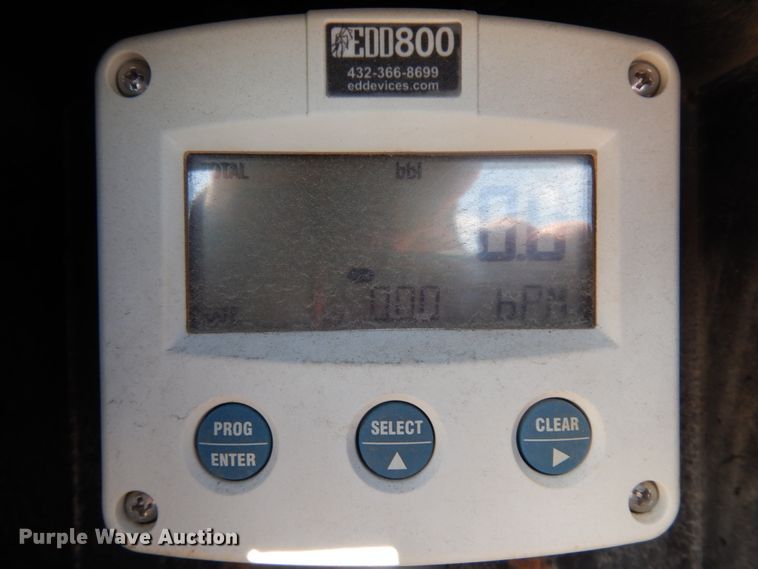 image for item DM2883 2012 Kenworth T370  tank truck