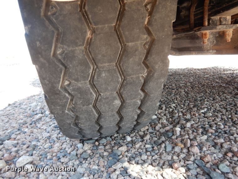 image for item DM2883 2012 Kenworth T370  tank truck