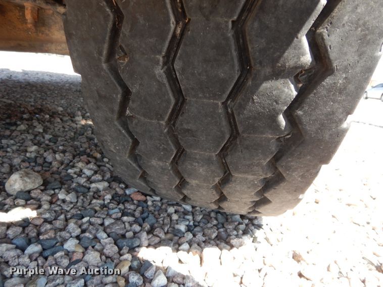 image for item DM2883 2012 Kenworth T370  tank truck