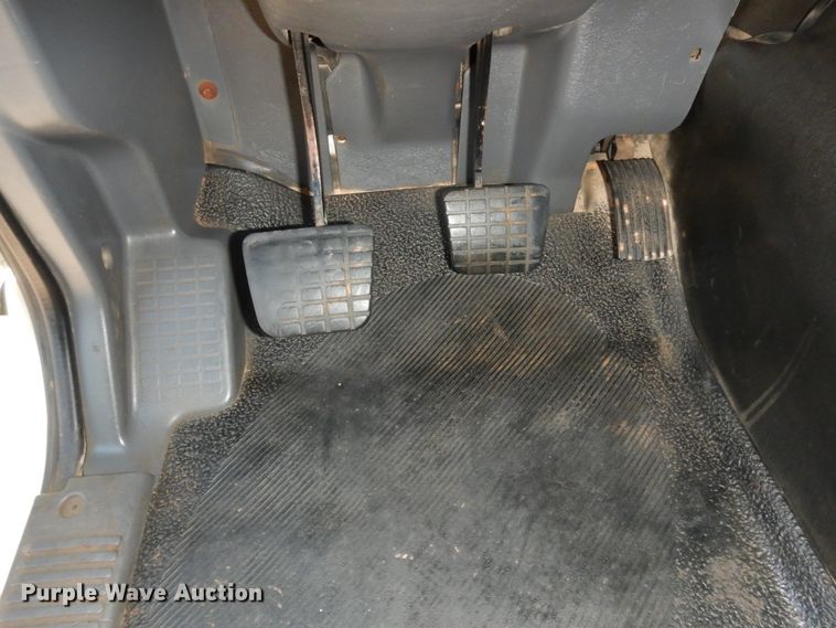 image for item DM2884 2011 International WorkStar 7600  tank truck