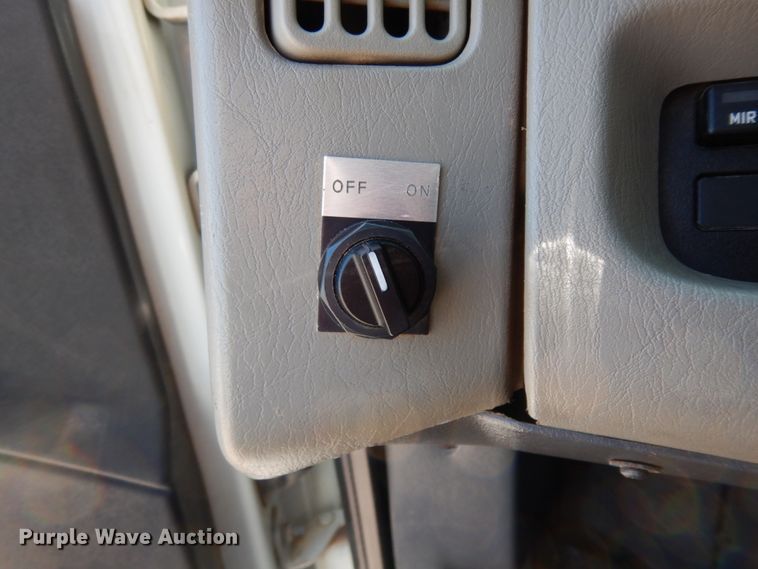 image for item DM2884 2011 International WorkStar 7600  tank truck