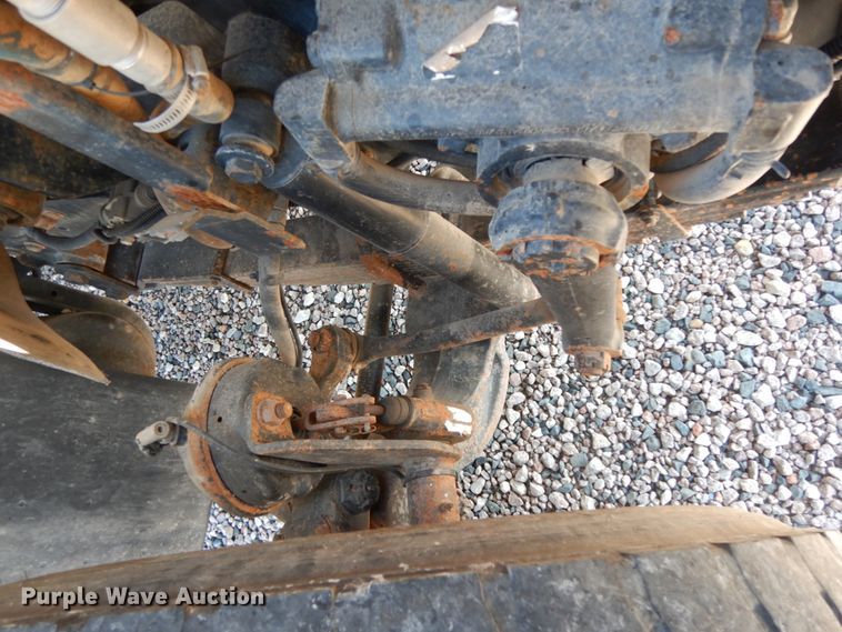 image for item DM2884 2011 International WorkStar 7600  tank truck