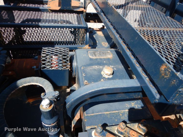 image for item DM2884 2011 International WorkStar 7600  tank truck