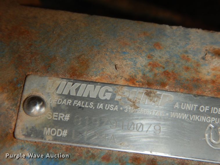 image for item DM2884 2011 International WorkStar 7600  tank truck