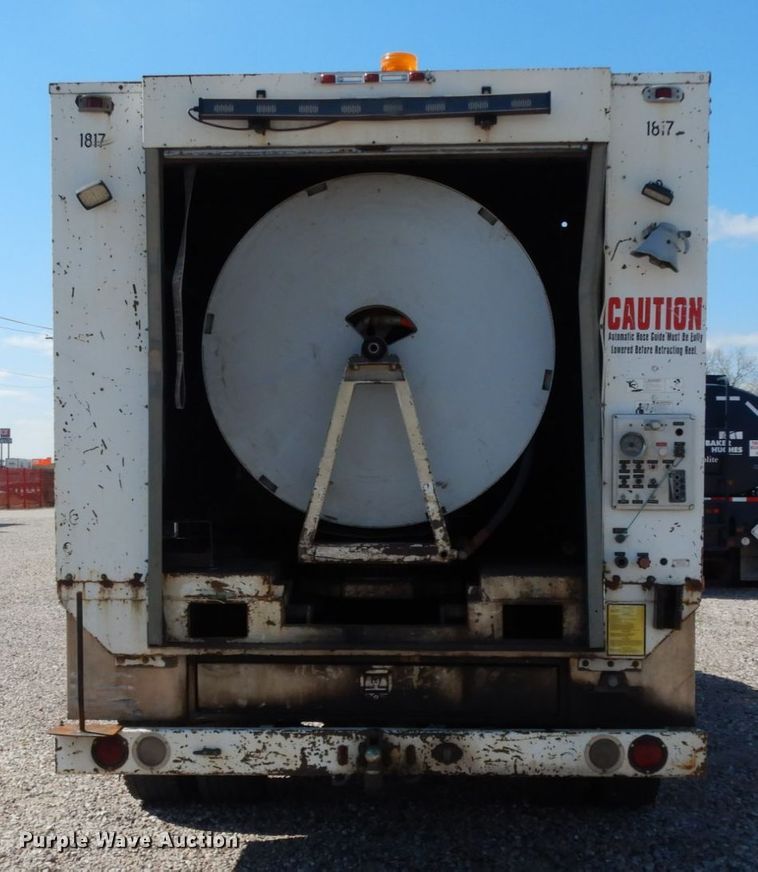 image for item DM2886 2004 Freightliner FL70  sewer jetter truck