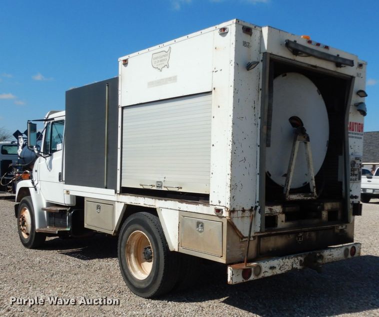 image for item DM2886 2004 Freightliner FL70  sewer jetter truck