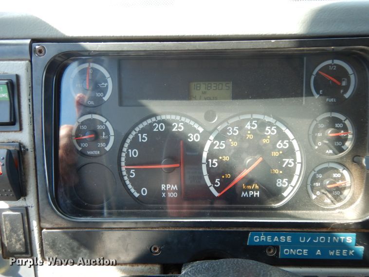 image for item DM2886 2004 Freightliner FL70  sewer jetter truck