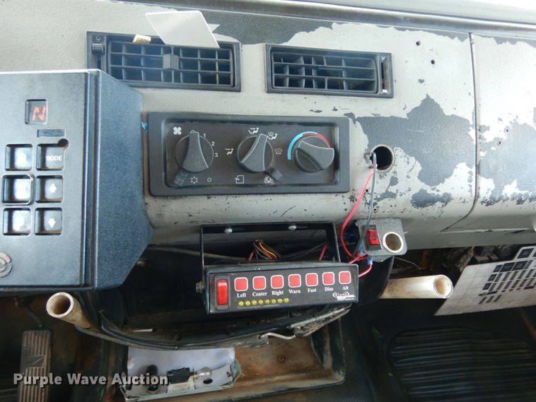 image for item DM2886 2004 Freightliner FL70  sewer jetter truck