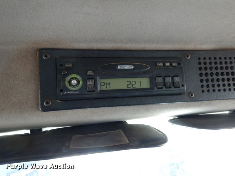 image for item DM2886 2004 Freightliner FL70  sewer jetter truck